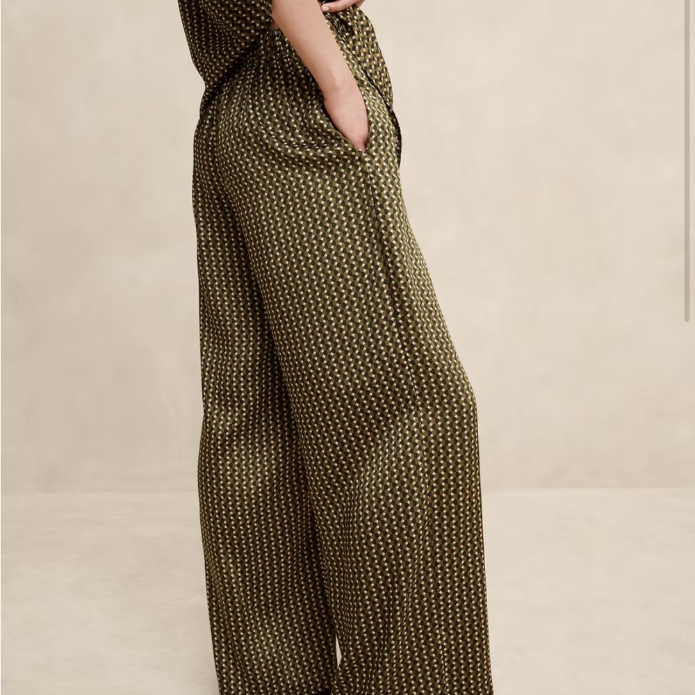 Patterned Brown and Black Pants